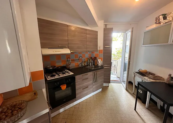 Chambres Dans Grand Appartement - Centre-Ville